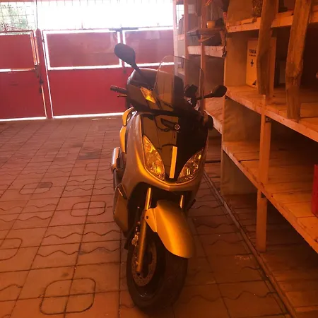 Casa Roz אכסניה